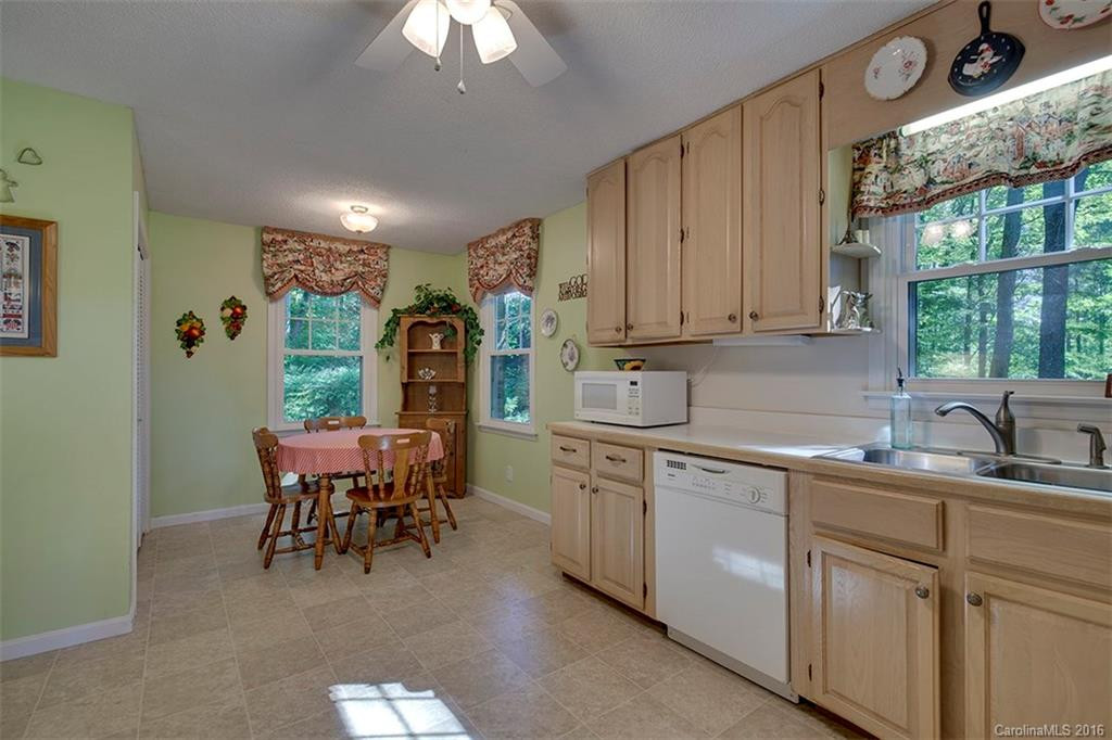26 Forest Hill Circle - Photo 8