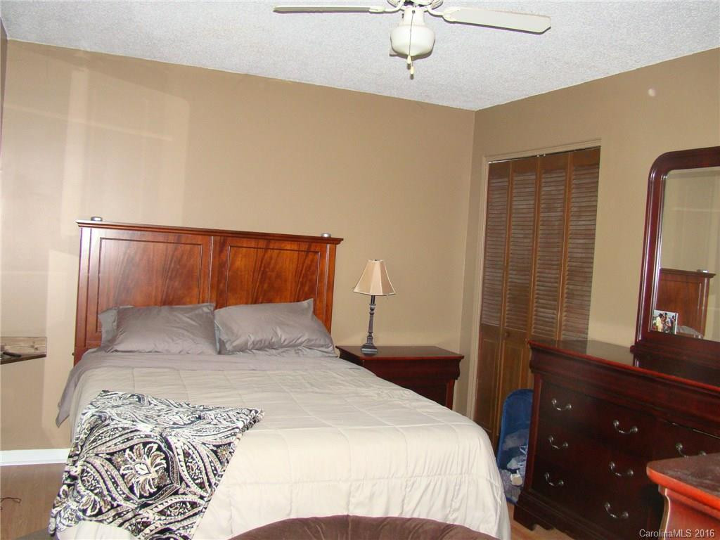30 Clovernook Drive - Photo 6