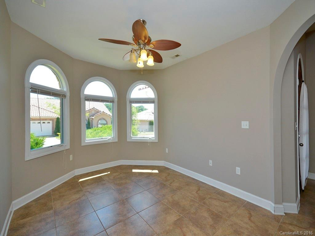 39 Pacifico Drive - Photo 3
