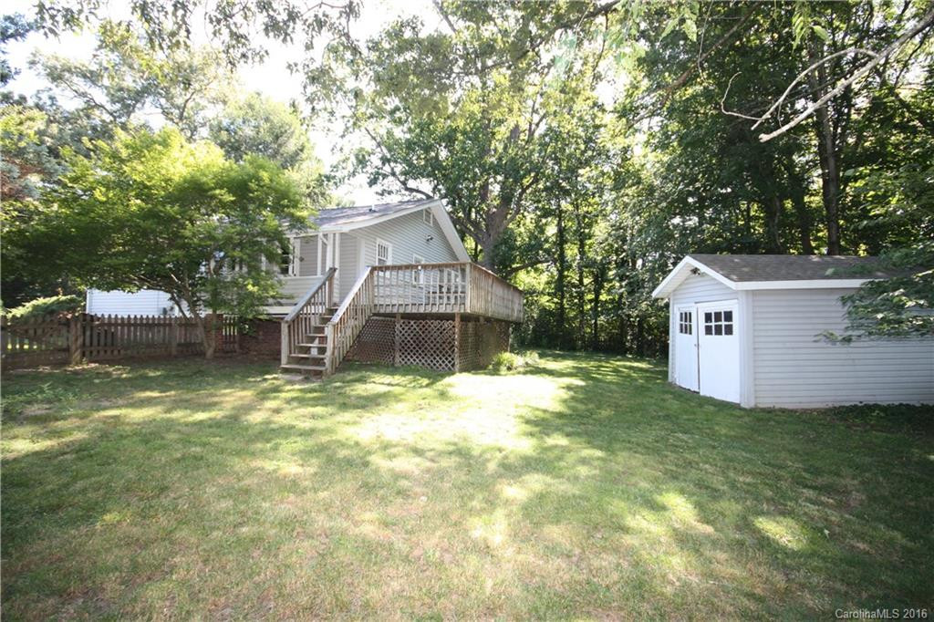 1 Salem Avenue - Photo 12