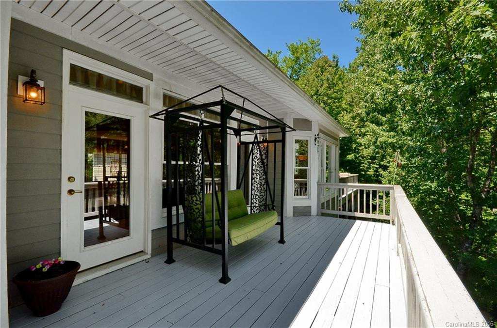 526 Overlook Drive - Photo 12
