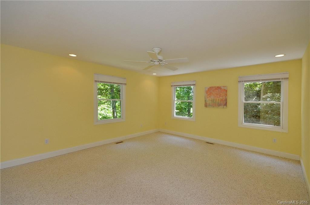 526 Overlook Drive - Photo 14
