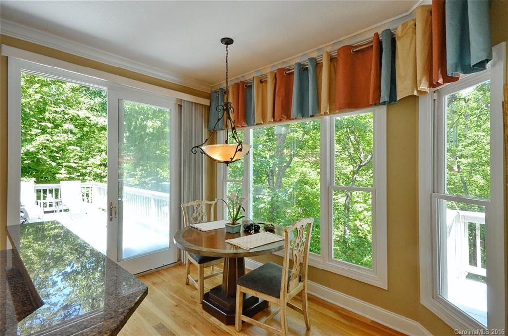 526 Overlook Drive - Photo 6