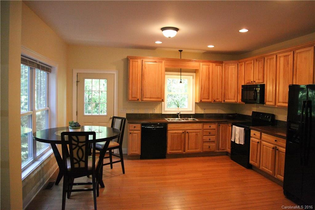 135 Courtland Avenue - Photo 3