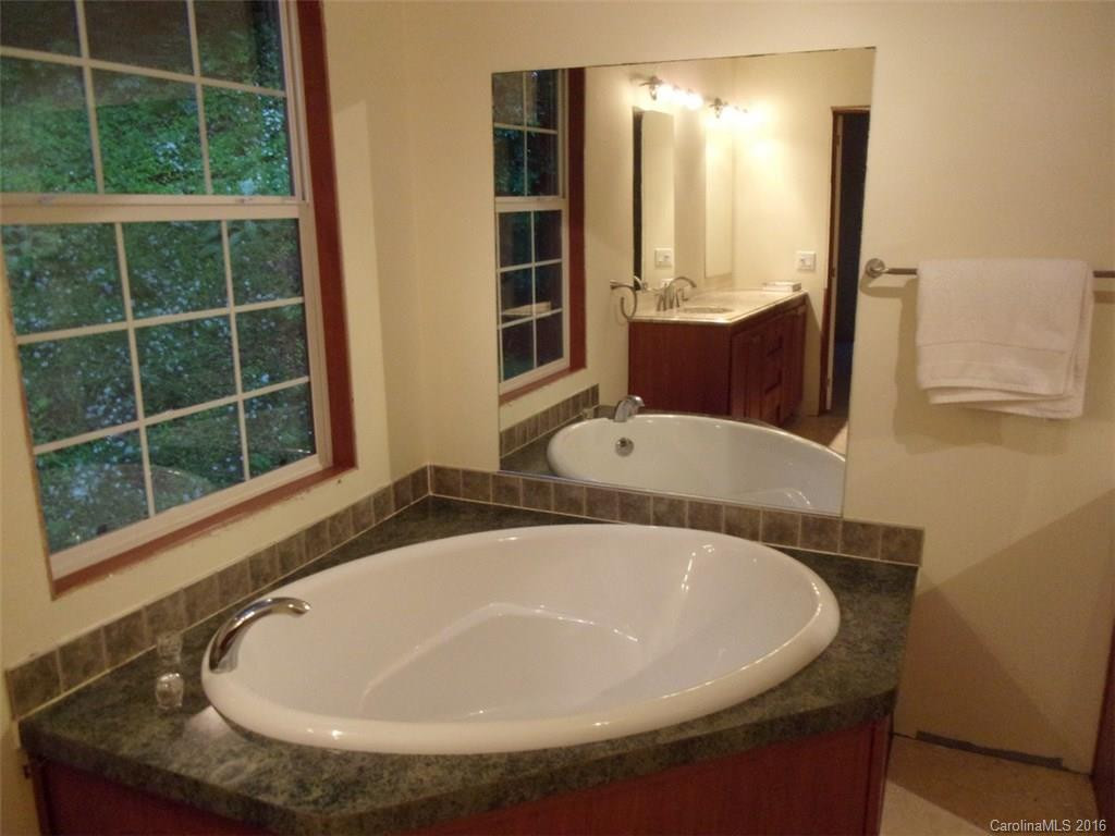 700 Hutch Mountain Road - Photo 2