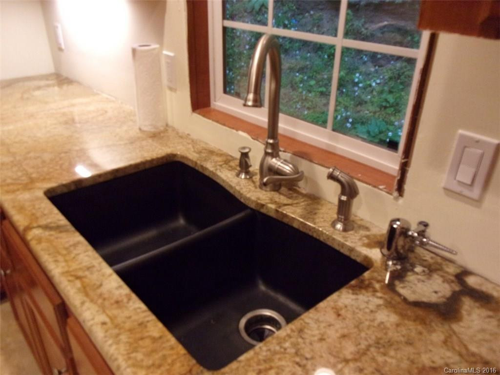 700 Hutch Mountain Road - Photo 12