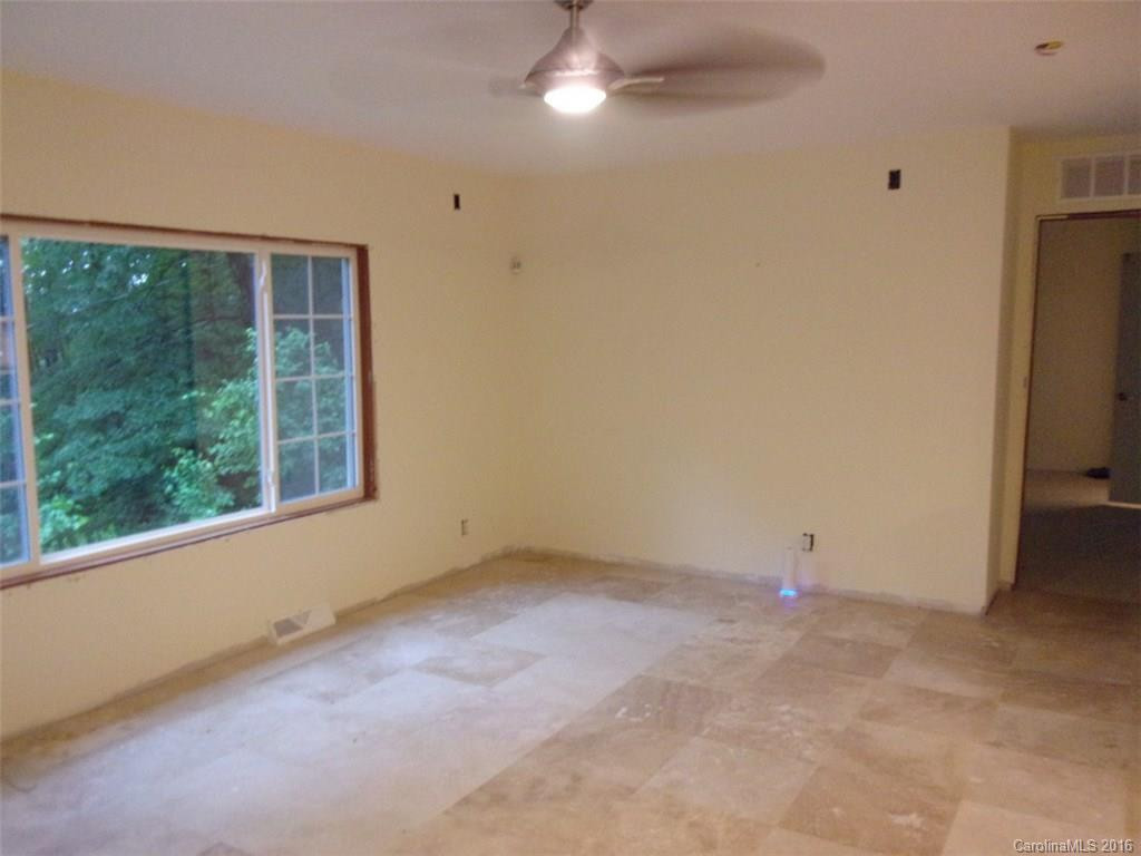 700 Hutch Mountain Road - Photo 15
