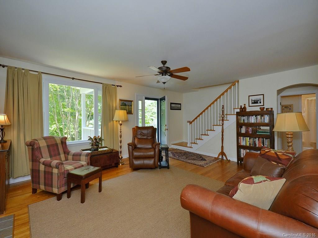 1909 Trellis Lane - Photo 4