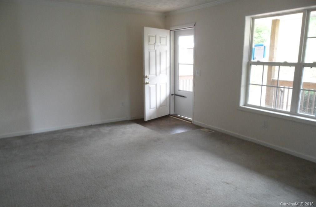 348 Barefoot Ridge - Photo 7