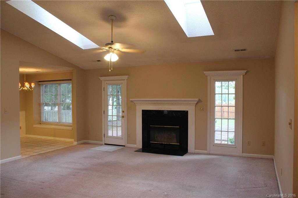 402 Glensprings Court #43 - Photo 2
