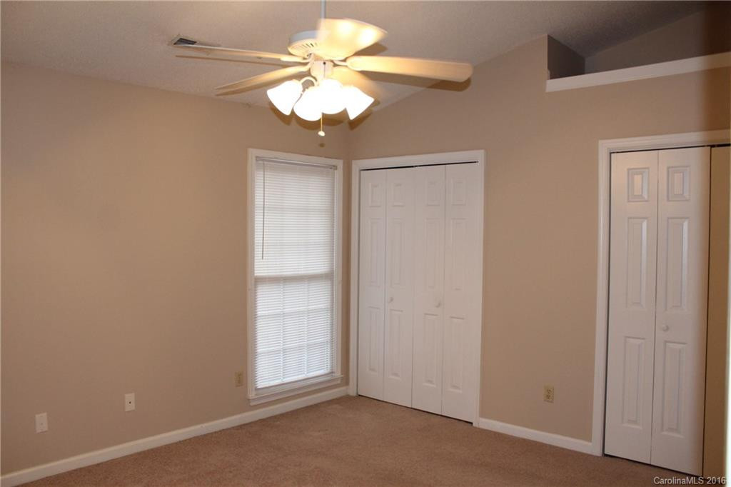 402 Glensprings Court #43 - Photo 7