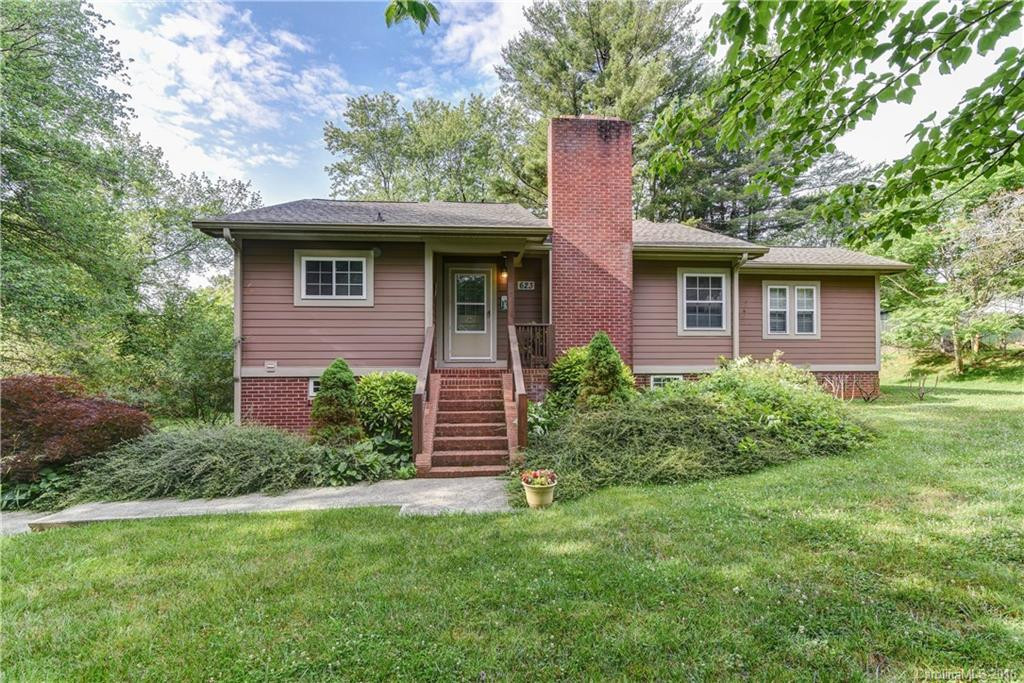 623 Ferncliff Lane - Photo 2