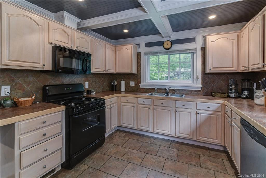 623 Ferncliff Lane - Photo 11