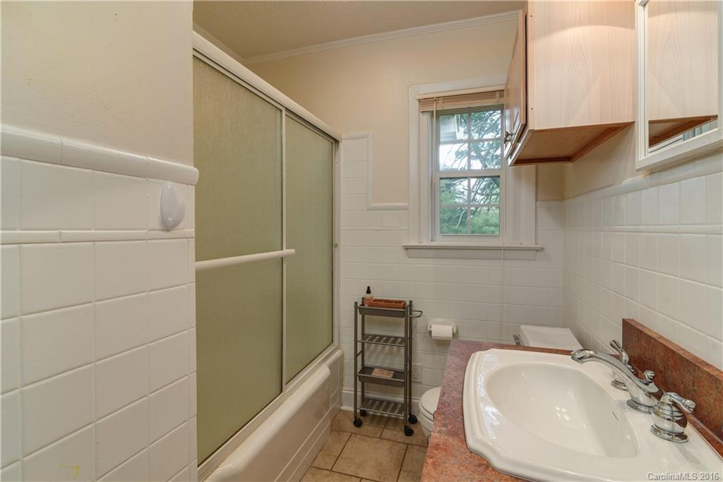 623 Ferncliff Lane - Photo 16