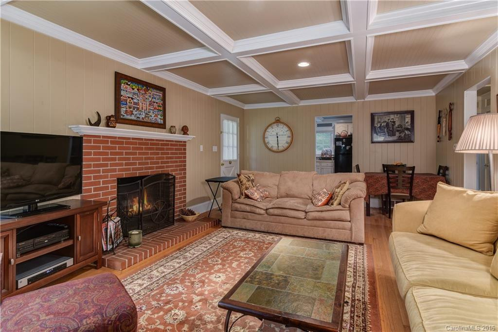 623 Ferncliff Lane - Photo 7