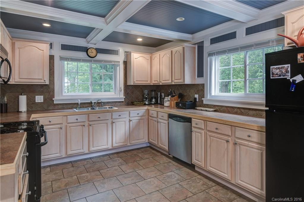 623 Ferncliff Lane - Photo 10