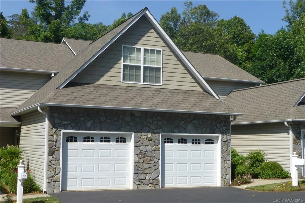 205 Waters Edge Drive #U205