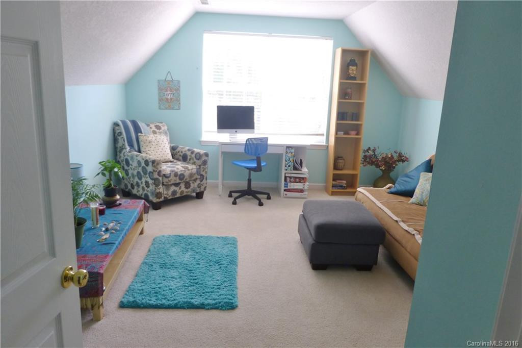 205 Waters Edge Drive #U205 - Photo 8