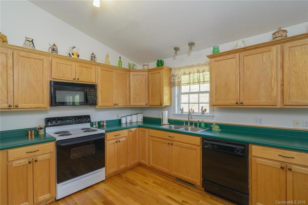 185 Lower Georges Fork Road - Photo 2
