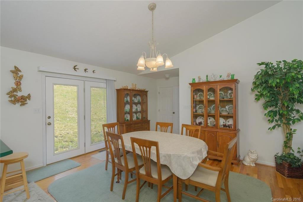 185 Lower Georges Fork Road - Photo 3