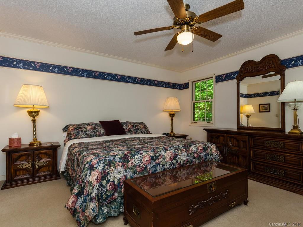 38 Red Oak Drive - Photo 12