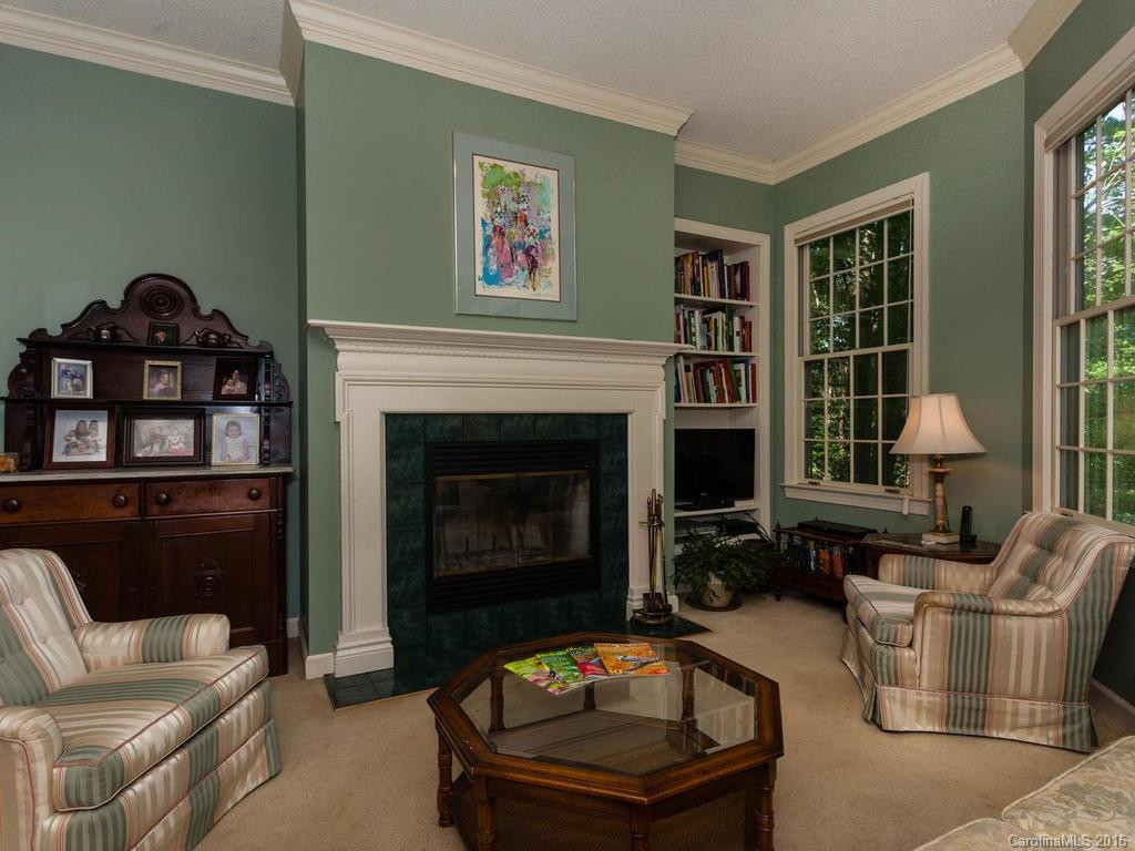 38 Red Oak Drive - Photo 5