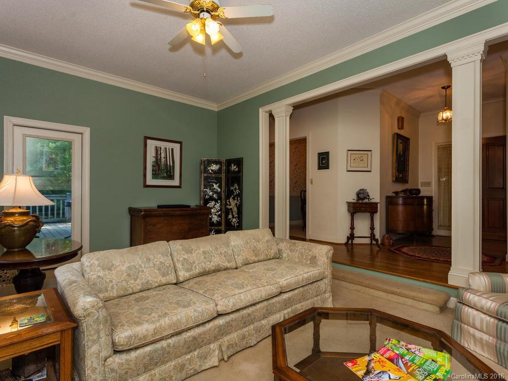 38 Red Oak Drive - Photo 6
