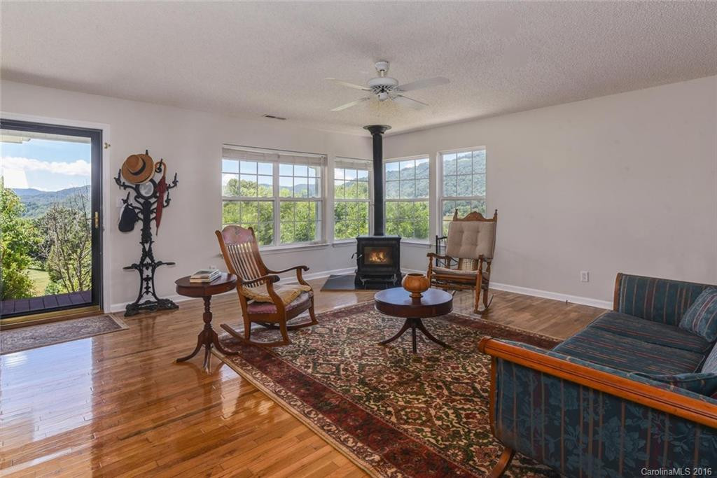 595 Hunters Ridge Road #20 - Photo 4