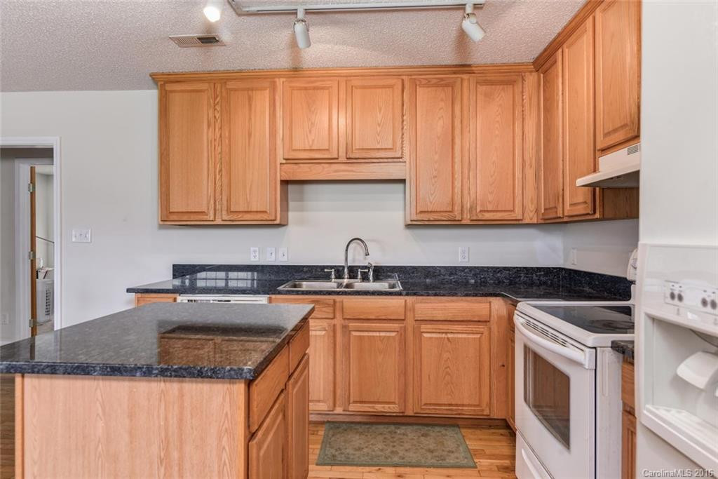 595 Hunters Ridge Road #20 - Photo 10