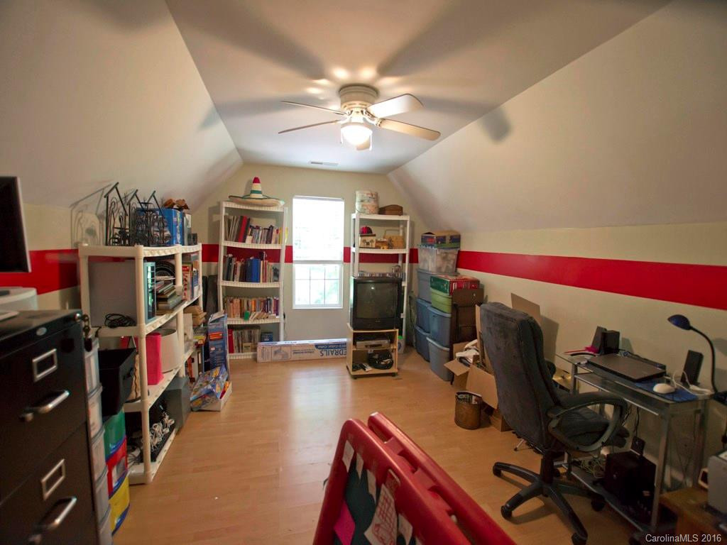504 Fox Hollow Lane - Photo 16