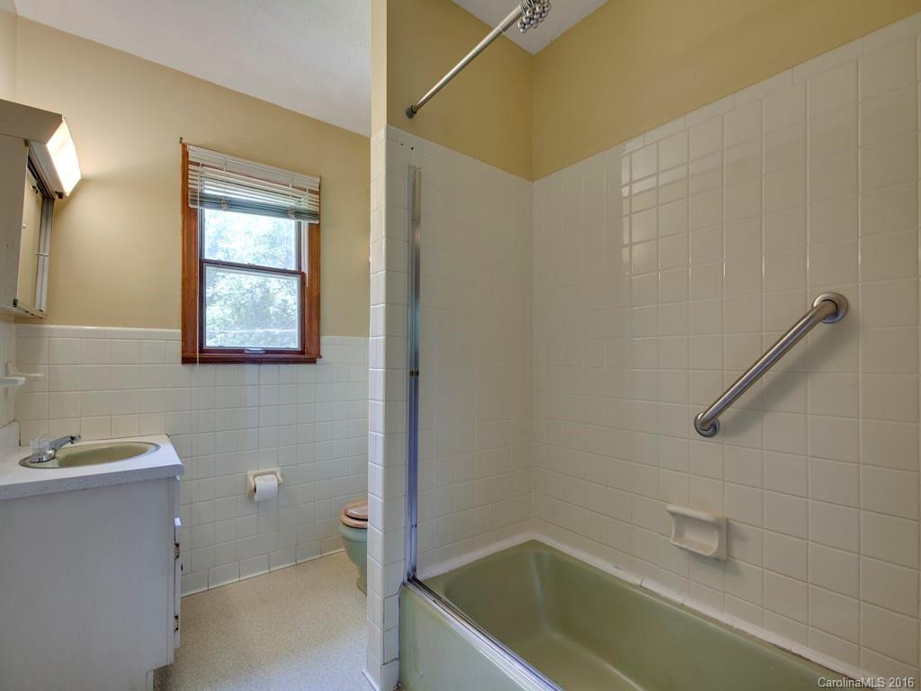 228 Hoopers Creek Road - Photo 7