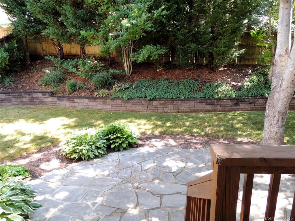 1343 Heathbrook Circle - Photo 2