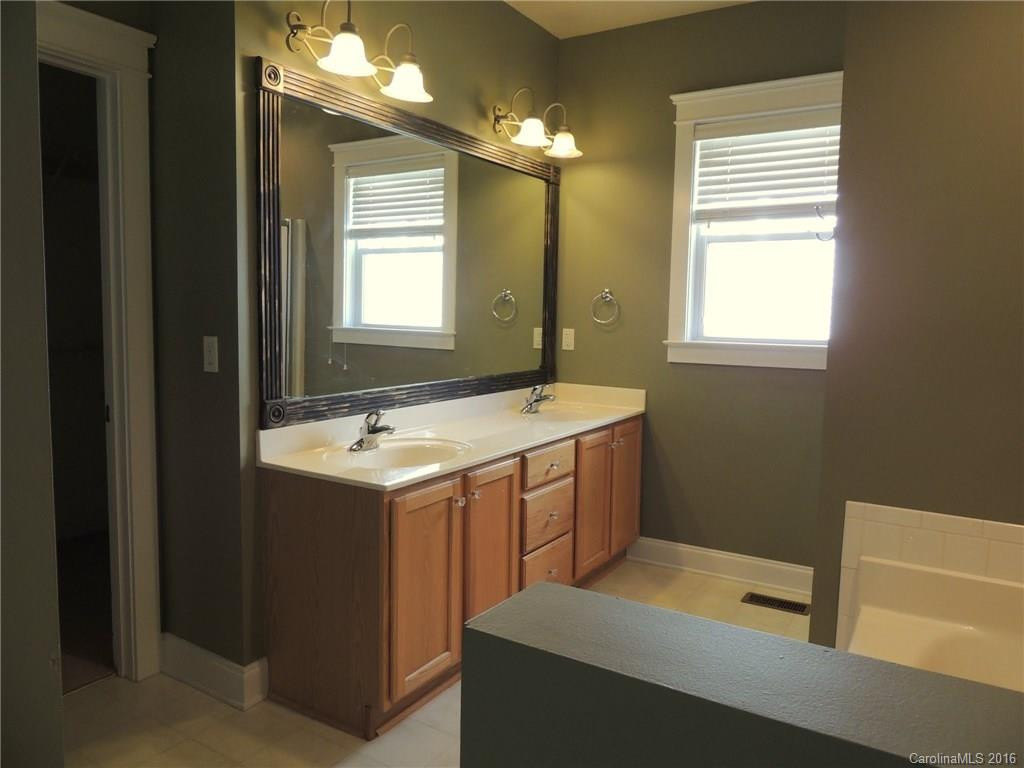 1343 Heathbrook Circle - Photo 10