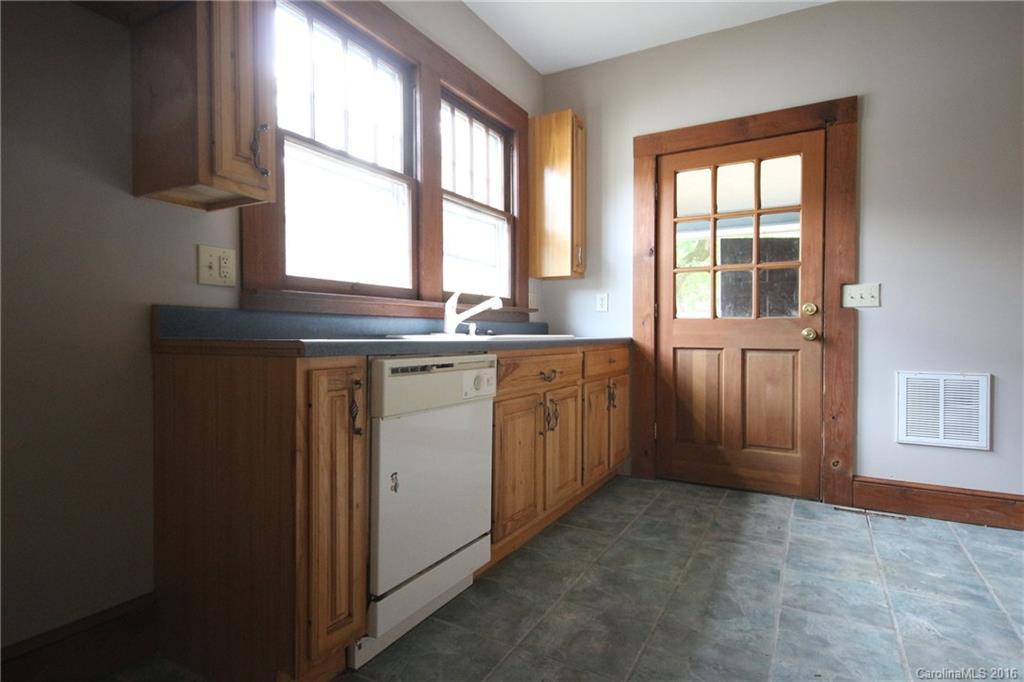 244 French Broad Street - Photo 12