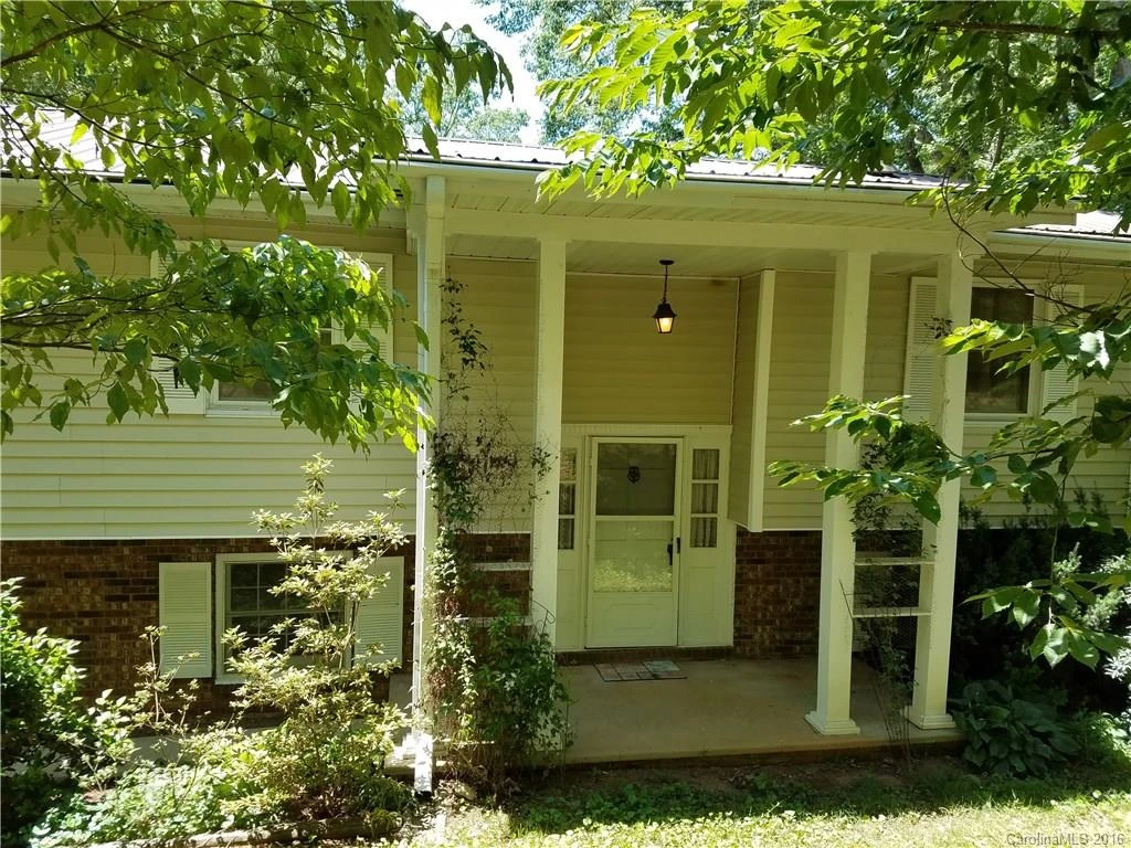 16 Morlin Acres Drive