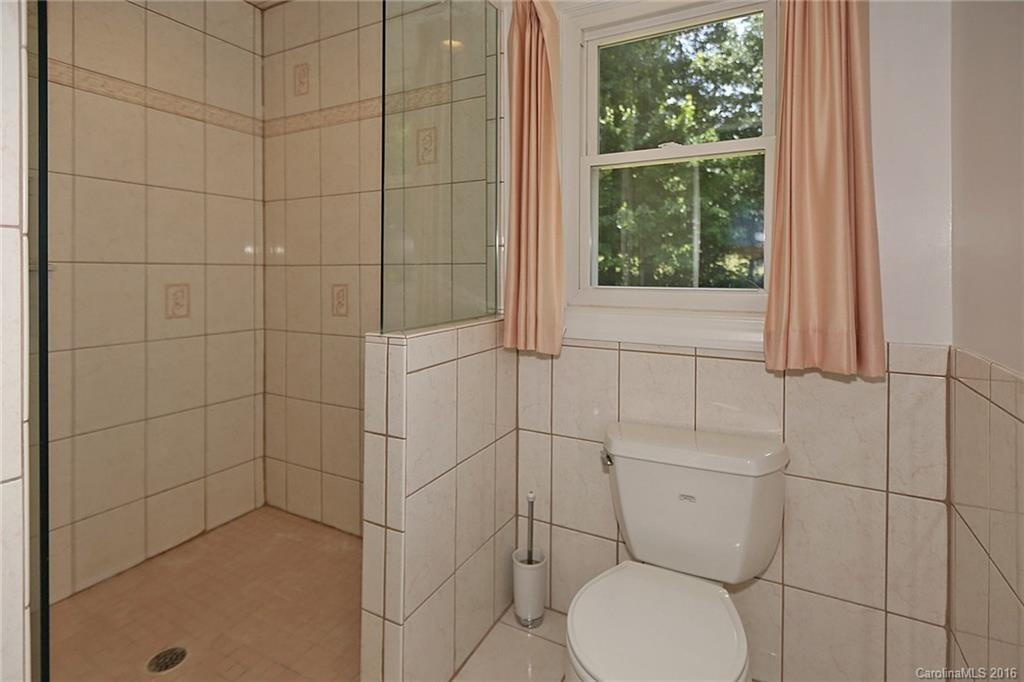 121 Oak Park Drive - Photo 13