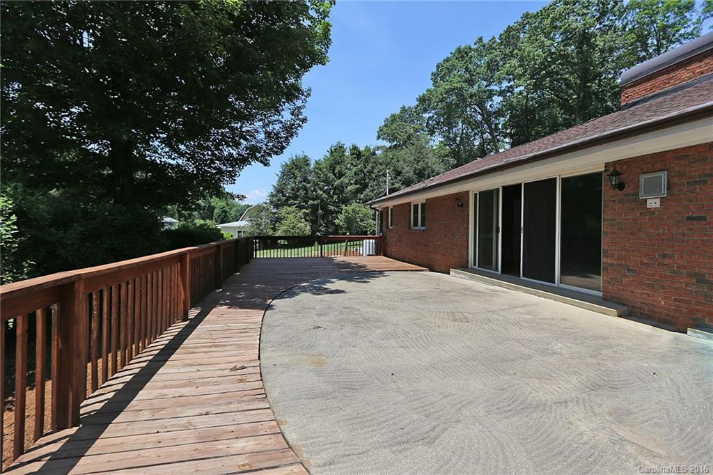 121 Oak Park Drive - Photo 23
