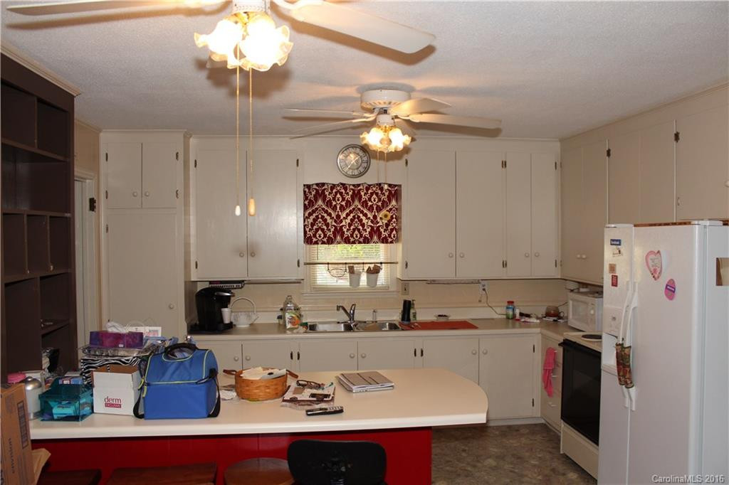 1070 Piedmont Road - Photo 10