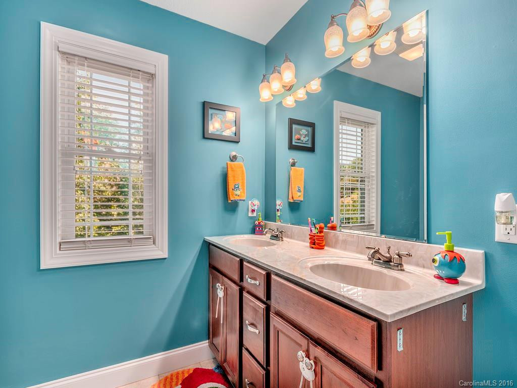 329 Scarlet Tanager Court - Photo 18