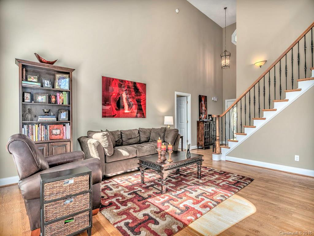 329 Scarlet Tanager Court - Photo 3
