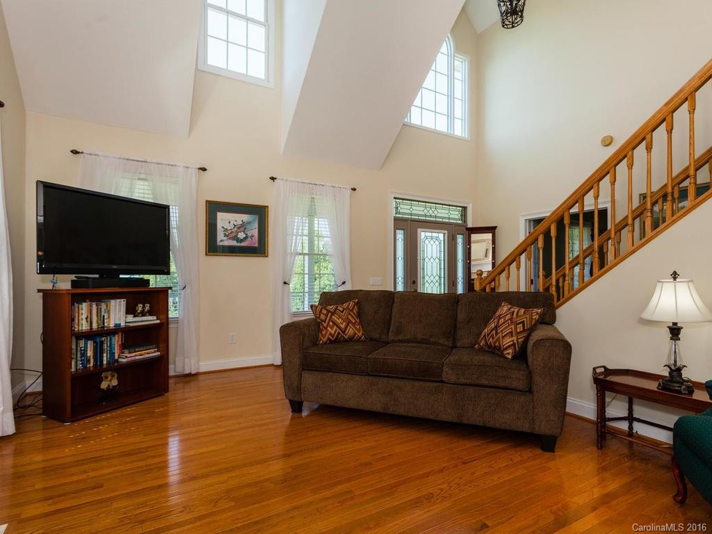 38 Whites Lake Boulevard - Photo 6