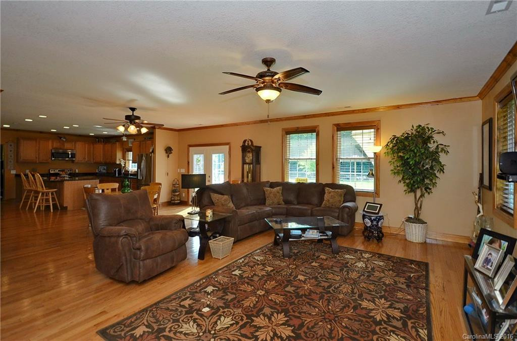 69 Beaverdam Loop - Photo 5