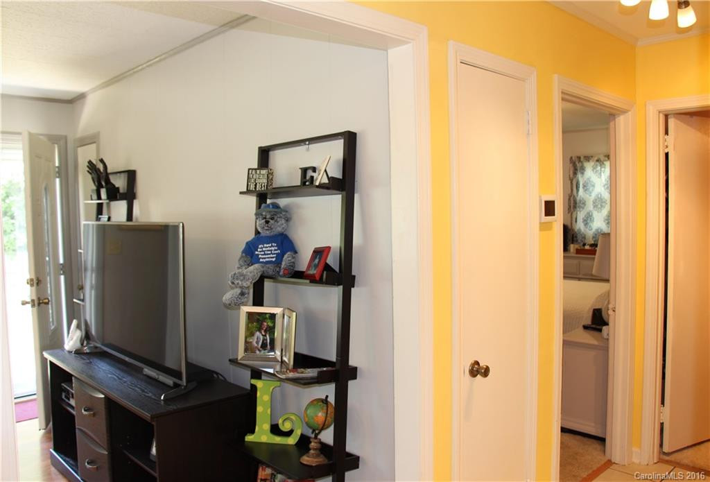 1106 Justice Street - Photo 10