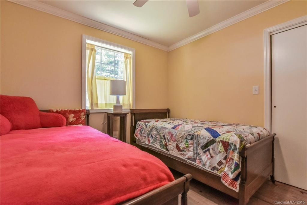 710 Azalea Avenue - Photo 13