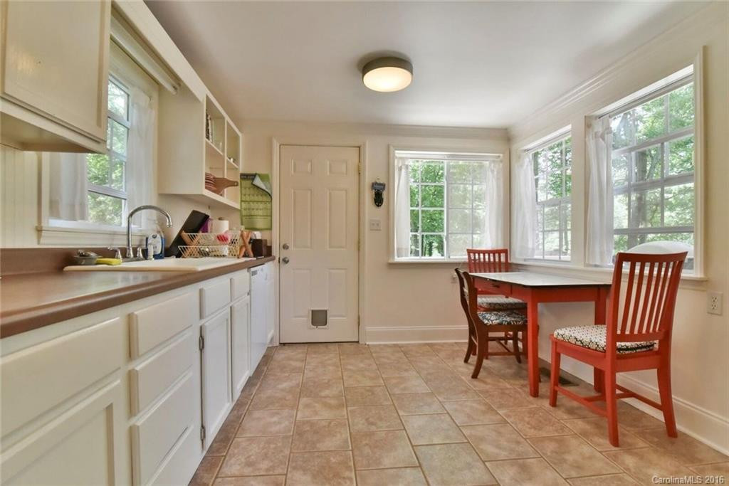 710 Azalea Avenue - Photo 7