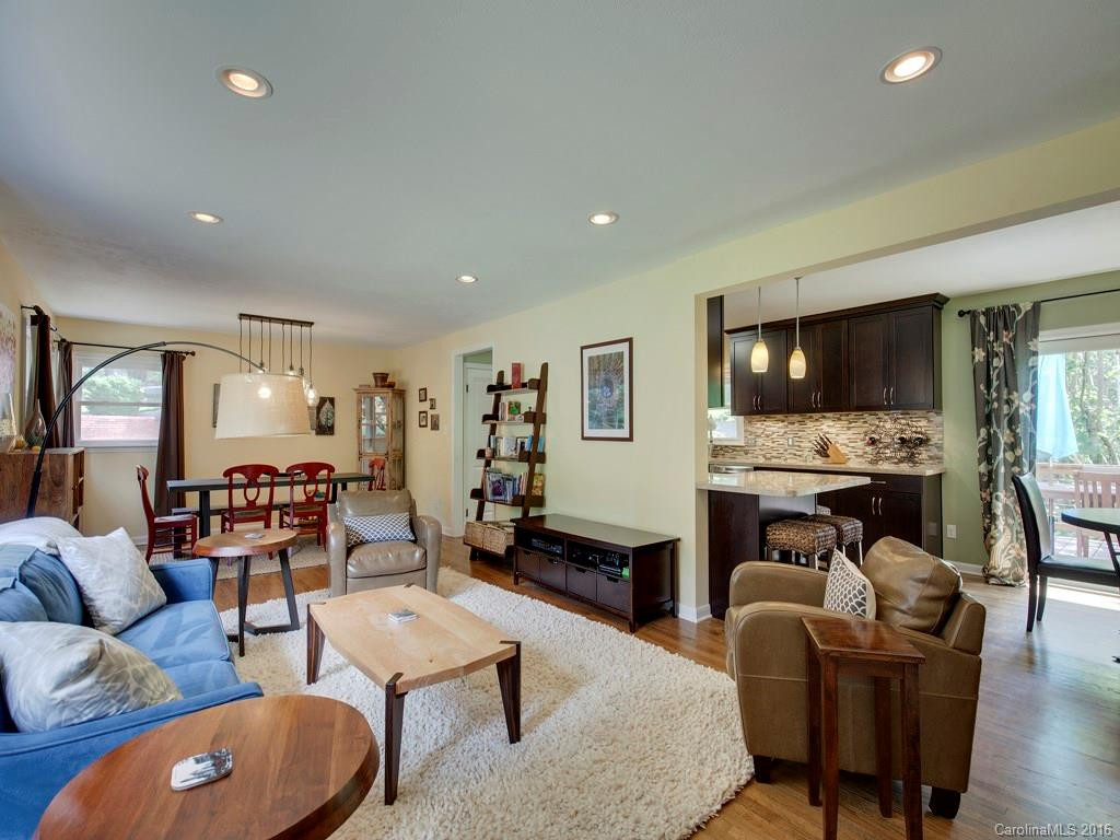 24 Alclare Drive - Photo 2
