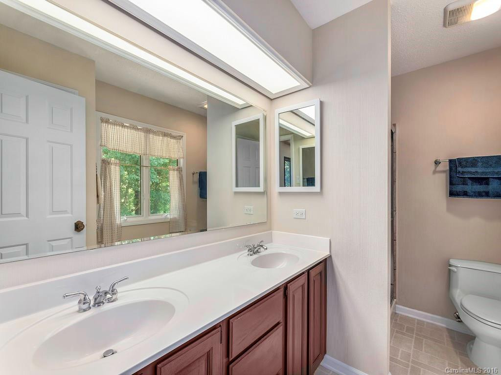 4 Post Oak Trail - Photo 16