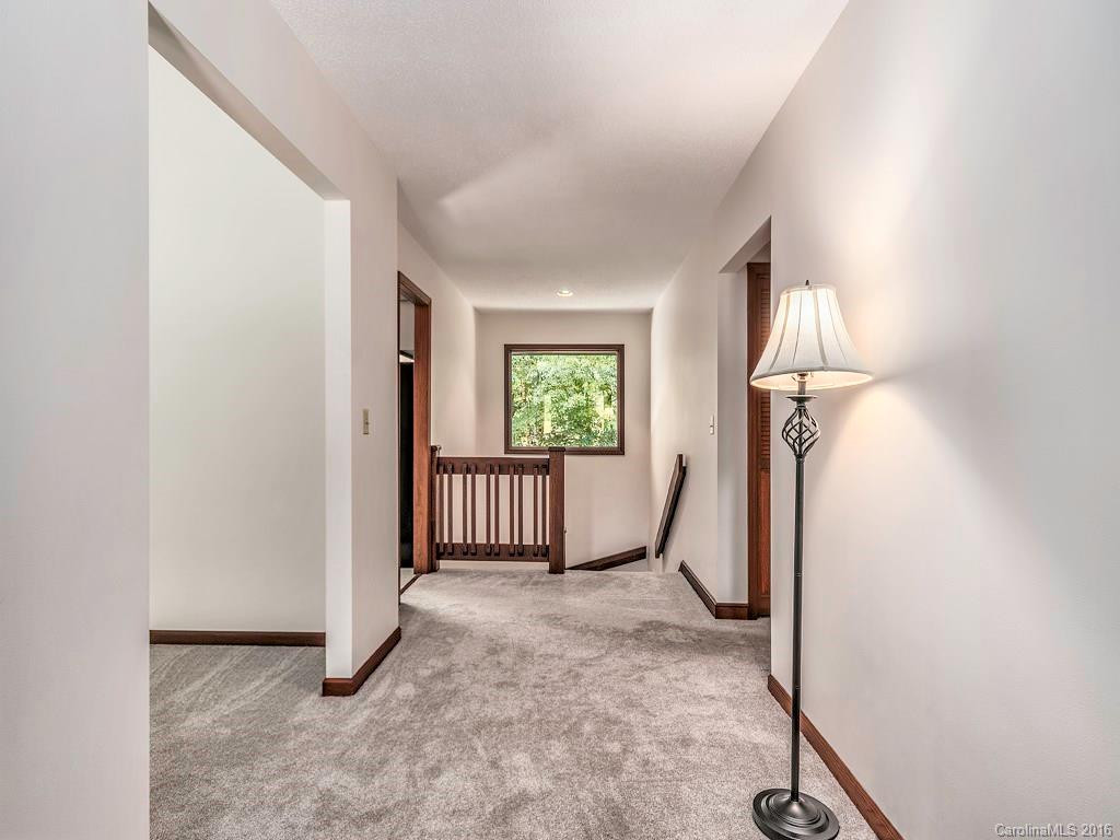 4 Post Oak Trail - Photo 3