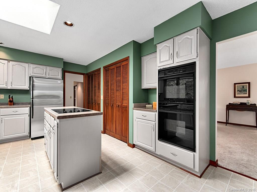 4 Post Oak Trail - Photo 10