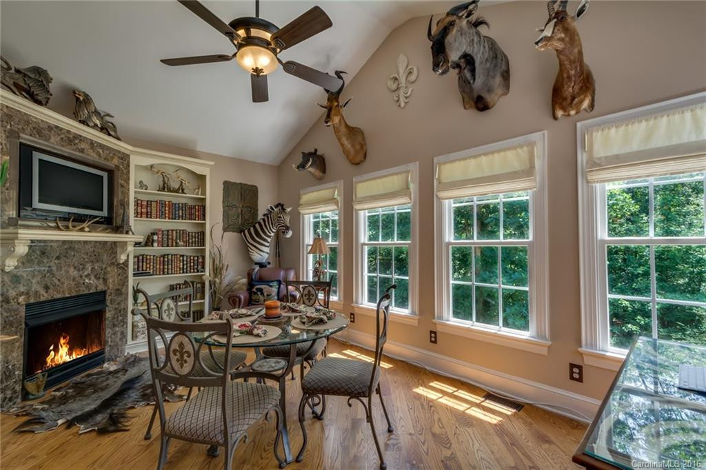 981 Pearidge Road - Photo 11